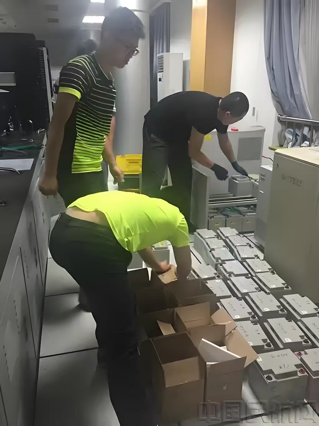 安顺蓄电池电源